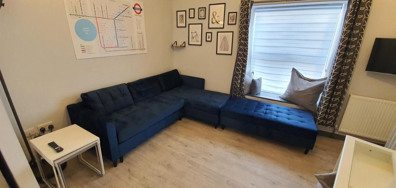Cheddar Village Apartment מראה חיצוני תמונה